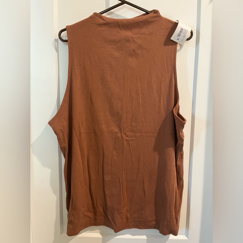 A New Day slim fitted tan mock neck tank - Size 2X - Picture 6 of 8